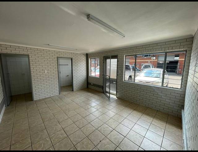 INDUSTRIAL PROPERTY TO RENT IN HENNOPSPARK
